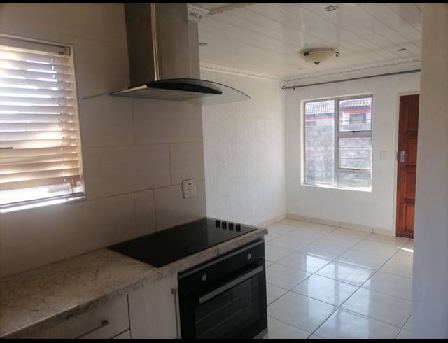 3 bed property to rent in STRUBENVALE
